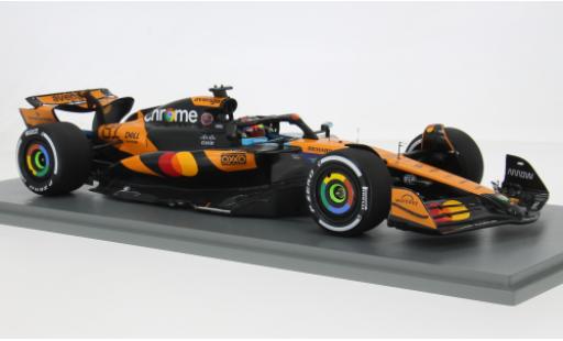 Modelauto McLaren F1 Base MCL39 formule 1 GP Australien 2025 Team #81 O.Piastri 1/18 Spark