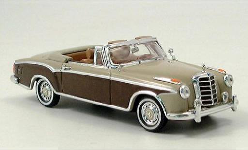 Modelauto Mercedes 220 Base SE Cabriol beige 1/43 Vitesse