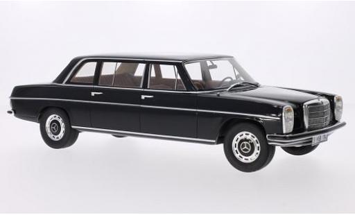 Modelauto Mercedes 230 Base (V114 lang zwart Cult Scale Mo 1/18 Cult Scale Models