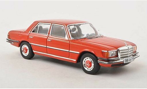 Mercedes 450 Base 1/43 IXO (W116) rood-oranje 1975 modelauto