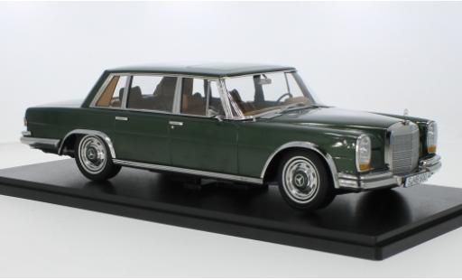 Modelauto Mercedes 600 Base (W100) groen 1/18 KK Scale