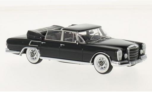 Modelauto Mercedes 600 Base (W100) Lan zwart 1/43 Matrix