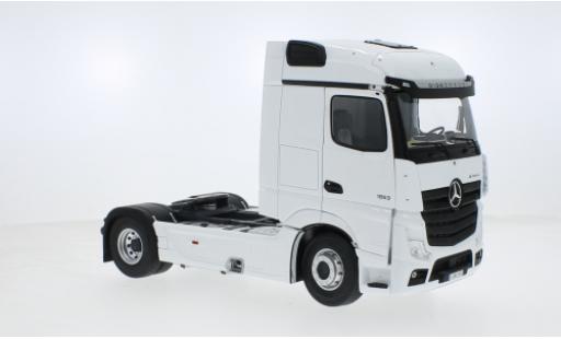 Modelauto Mercedes Actros Base L wit 1/24 Solido