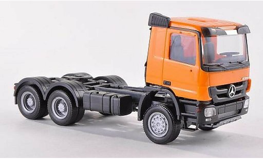 Mercedes Actros Base 1/87 Herpa M 08 Allrad-Zugmaschine oranje modelauto