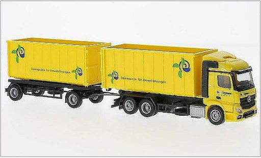 Mercedes Actros Streamspace 1/87 Herpa Hofmann denkt 2011 modelauto