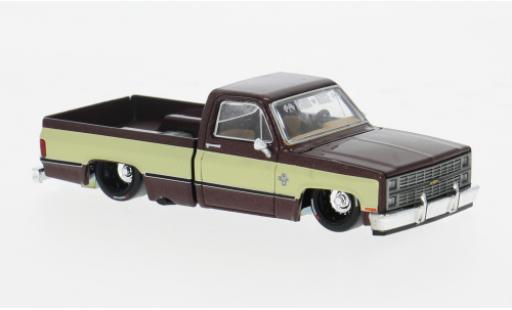 Modelauto Chevrolet Silverado pickup Vintage Spec V1 bruin/beige 1/64 Mini GT