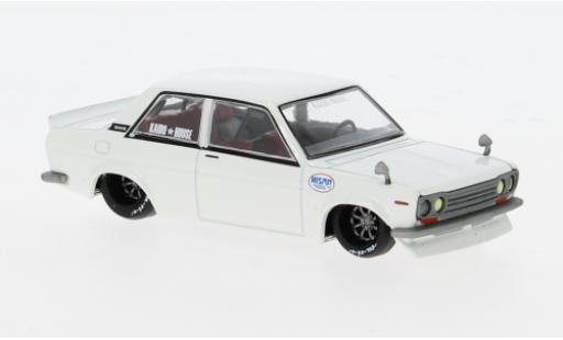 Modelauto Datsun 510 tuning Street Nismo V2 wit 1/64 Mini GT