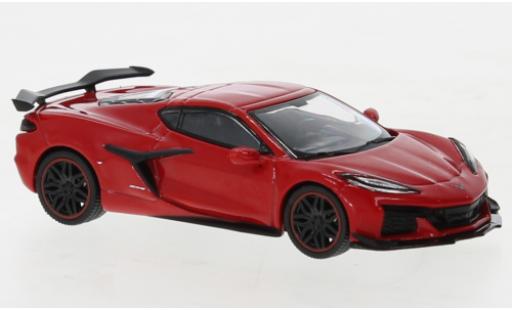 Modelauto Chevrolet Corvette Z06 rood 1/64 Mini GT