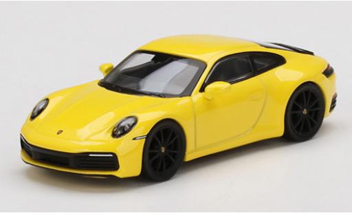 Modelauto Porsche 911 4S Carrera geel 1/64 Mini GT