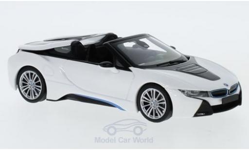 Modelauto Bmw i8 Roadster (I15) metallic wit 2017 1/43 Minichamps