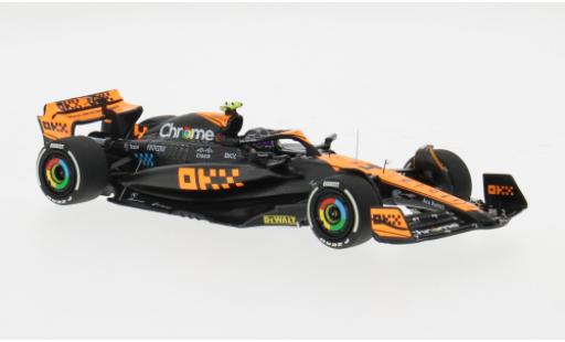 Modelauto McLaren F1 MCL60 No.4 Team formule 1 GP Singapur 2023 1/43 Minichamps