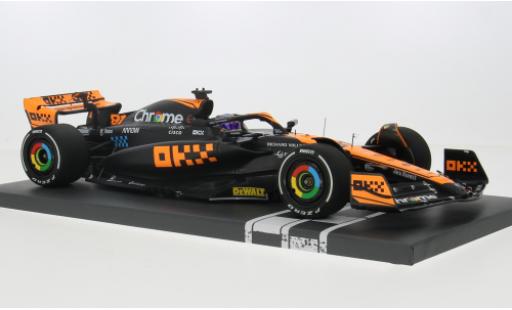 Modelauto McLaren F1 MCL60 No.81 Team formule 1 GP Japan 2023 1/18 Minichamps