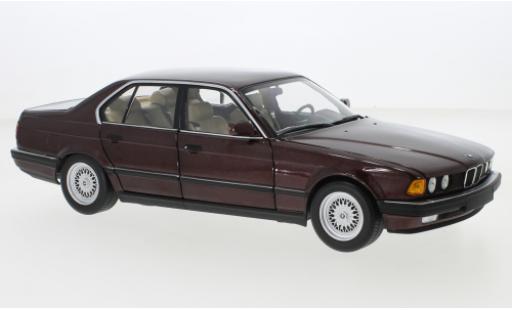 Modelauto Bmw 730 E32 i () metallic rood fonc&Atilde;&copy; 1986 1/18 Minichamps