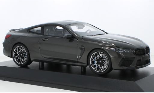 Modelauto Bmw M8 Coupe Competition metallic grijs 2020 1/18 Minichamps