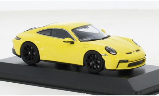 Modelauto Porsche 911 GT3 Touring geel 2022 1/18 Minichamps