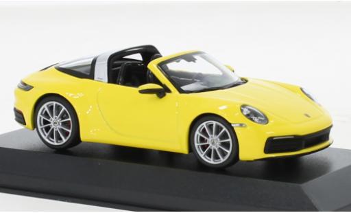 Modelauto Porsche 911 Targa 4S geel 2020 1/43 Minichamps
