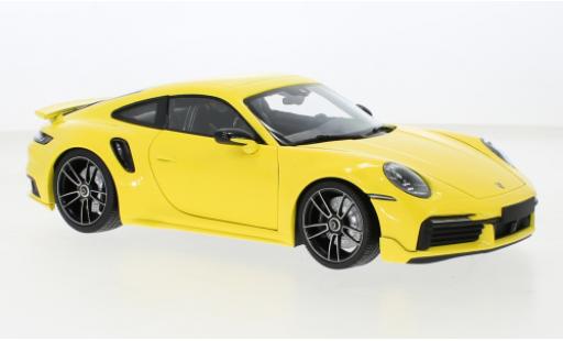 Modelauto Porsche 911 Turbo s Sport Design geel 2021 1/18 Minichamps