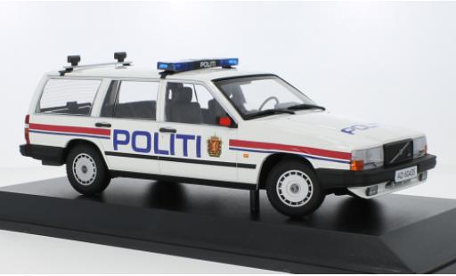 Modelauto Volvo 740 GL Stationwagen Politi (N) 1986 1/18 Minichamps