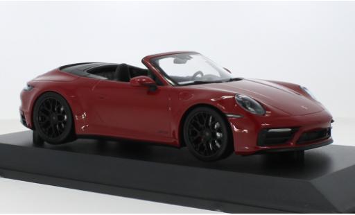 Modelauto Porsche 911 GTS Carrera 4 Cabriolet rood 2020 1/18 Minichamps