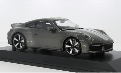 Modelauto Porsche 911 Sport Classic metallic grijs 2022 1/18 Minichamps