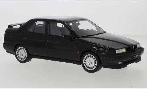 Modelauto Alfa Romeo 155 1.8 ts Twin Spark Silverstone zwart 1994 1/18 Mitica