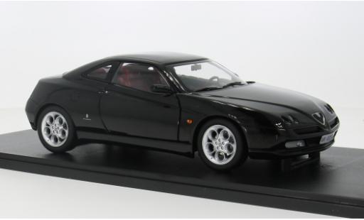 Modelauto Alfa Romeo GTV v6 24 V 3.0 V zwart 1998 1/18 Mitica