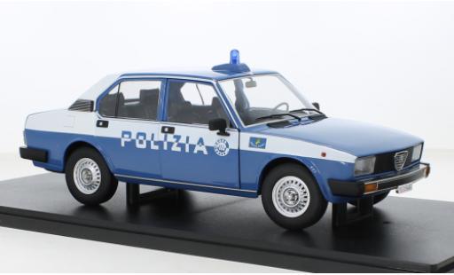 Modelauto Alfa Romeo Alfetta 2000 Berlina Polizia Stradale 1978 1/18 Mitica