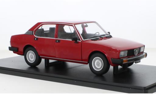 Modelauto Alfa Romeo Alfetta 2000 Berlina L rood 1978 1/18 Mitica