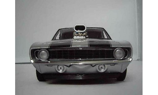 Chevrolet Camaro Z28 1/18 GMP drag racing modelauto
