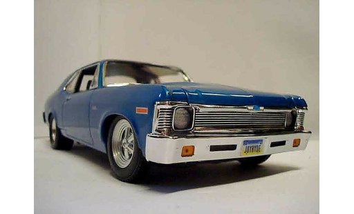 Chevrolet Nova Coupe 1/18 GMP 1972 joy ride modelauto