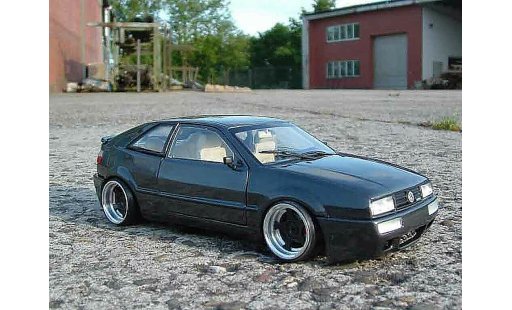 Volkswagen Corrado VR6 1/18 Revell jantes bords larges modelauto