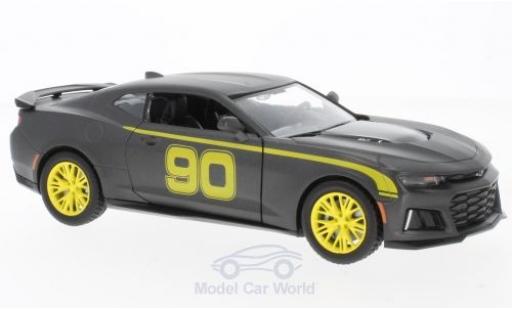 Modelauto Chevrolet Camaro ZL1 mat-grijs 2017 1/24 Motormax