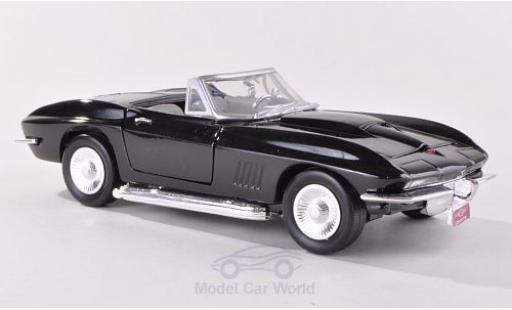 Modelauto Chevrolet Corvette Stingray Cabriolet (C2) zwart 1967 1/24 Motormax