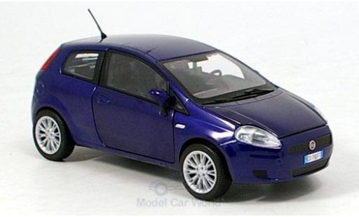 Modelauto Fiat Grande Punto Berlina metallic blauw 2007 1/24 Motormax