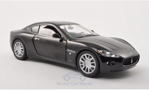 Modelauto Maserati Gran Turismo Base zwart zonder Vitrine 1/18 Motormax