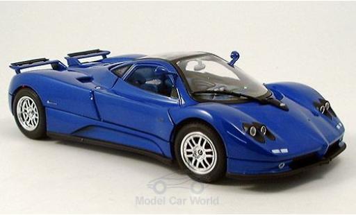 Modelauto Pagani Zonda C12 metallic blauw 2004 1/18 Motormax