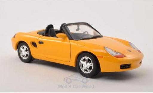 Modelauto Porsche Boxster (986) geel 1/24 Motormax