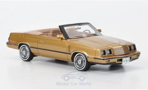 Modelauto Dodge 600 Cabriolet gold 1984 1/43 Neo