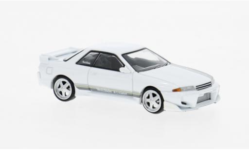 Modelauto Nissan Skyline R32 GT-R () VeilSide Combat C-I wit 2011 1/64 Mini GT