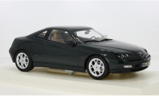 Modelauto Alfa Romeo GTV coupe V zwart 2001 1/18 Norev
