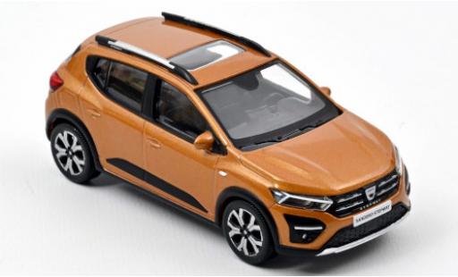 Modelauto Dacia Sandero Stepway metallic oranje 2021 1/43 Norev