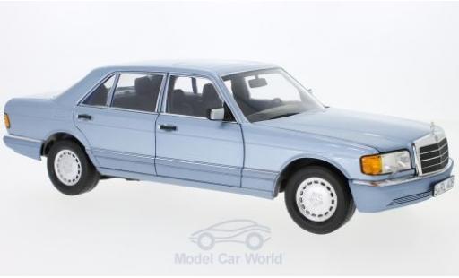 Modelauto Mercedes 560 Base (W126) metallic blauw 1991 1/18 Norev