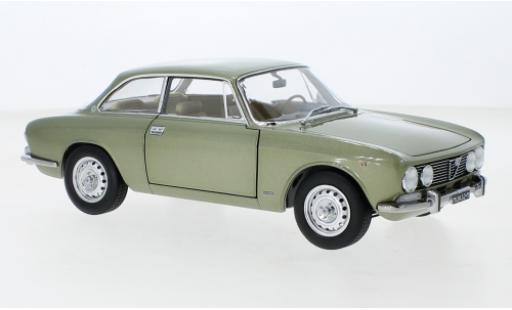 Modelauto Alfa Romeo 2000 gtv metallic groen 1973 1/18 Norev