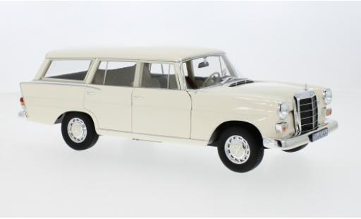 Modelauto Mercedes CLA Base 200 Universal beige 1966 1/18 Norev