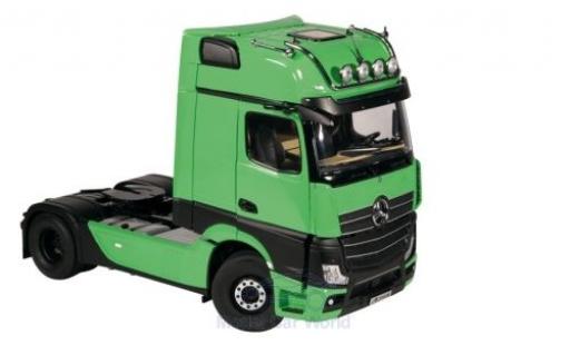Modelauto Mercedes Actros Gigaspace 4X2 groen/zwart 2018 1/18 NZG