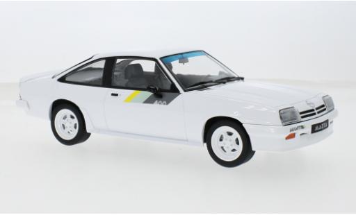 Modelauto Opel Manta 400 wit 1/18 Norev