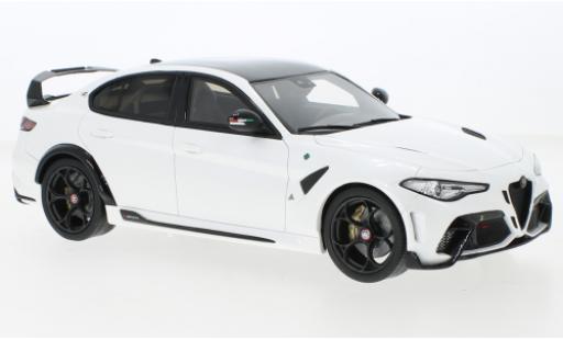 Modelauto Alfa Romeo Giulia gtam wit 2020 1/18 Ottomobile