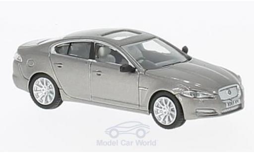 Modelauto Jaguar XF Base metallic grijs 1/76 Oxford