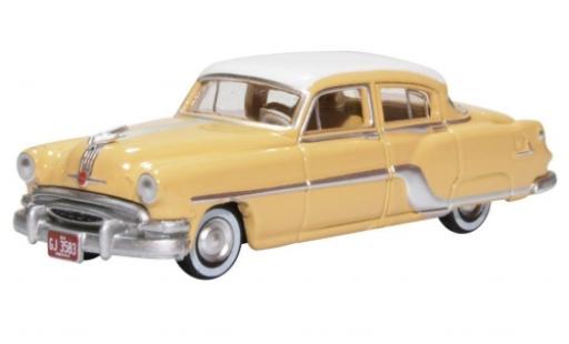 Modelauto Pontiac Chieftain Sedan 4-Door beige/wit 1954 1/87 Oxford