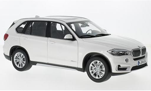 Modelauto Bmw X5 suv (F15) metallic wit 1/18 Paragon